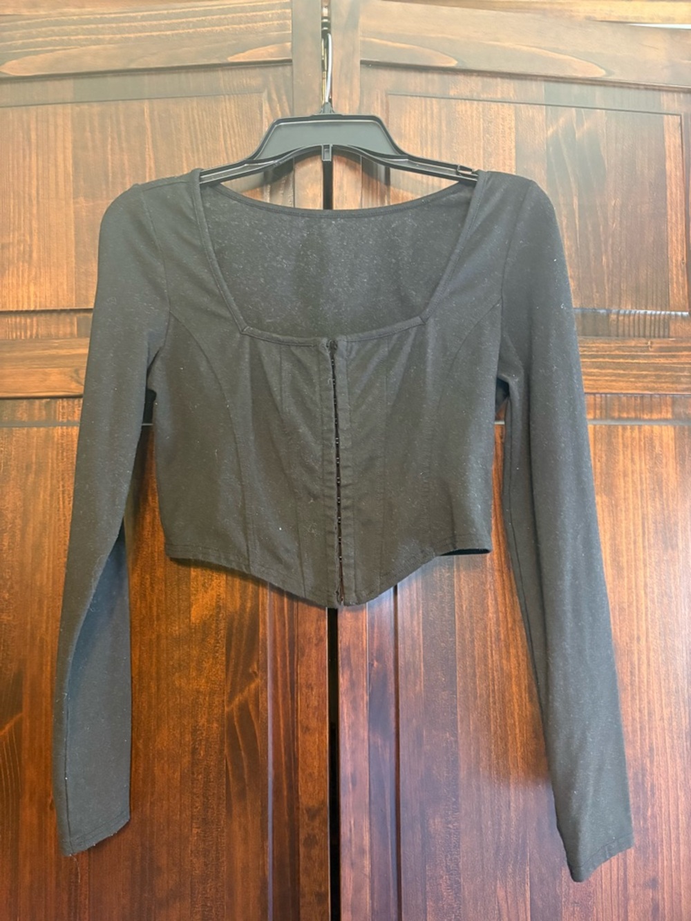 SHEIN Black Long-Sleeve Cropped Hook-and-Eye Top